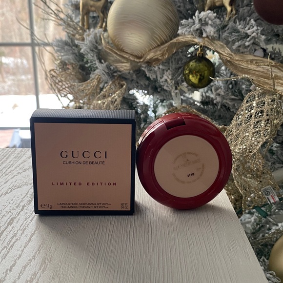 Gucci Cushion de Beauté limited Edition
*24 hrs price drop* - Picture 4 of 4